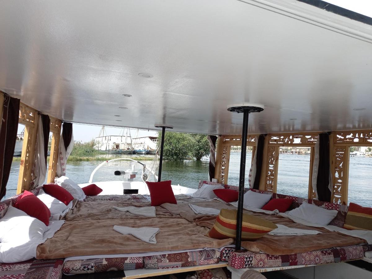 Nile Sunrise Felucca Boat Private Rental Luxor Eksteriør billede
