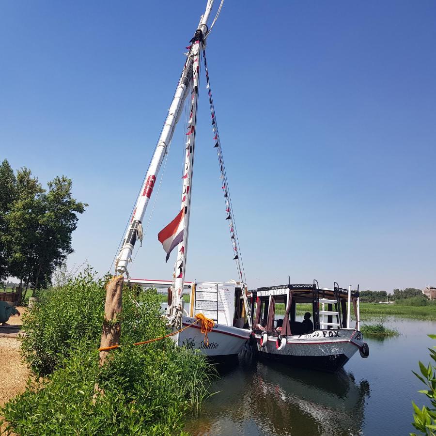 Nile Sunrise Felucca Boat Private Rental Luxor Eksteriør billede