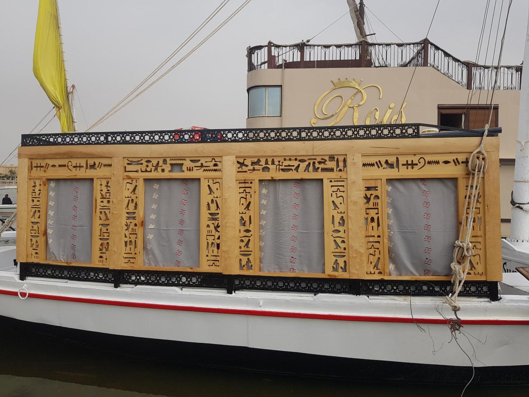 Nile Sunrise Felucca Boat Private Rental Luxor Værelse billede